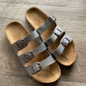 Maurices sandals
